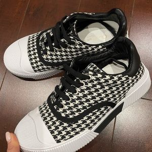 Authentic new dior sneakers